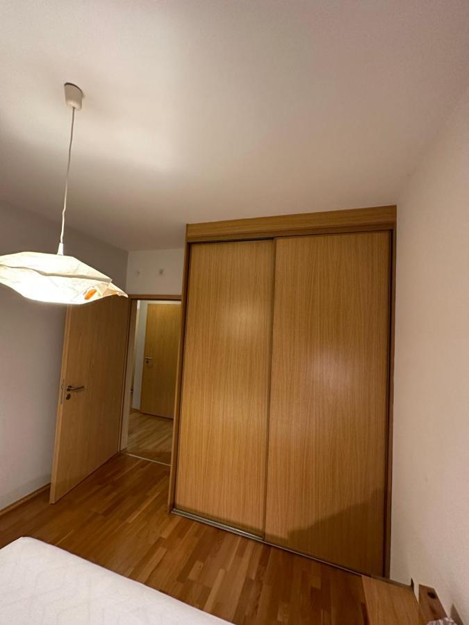 Central Apartment With Balcony Budapest Eksteriør bilde
