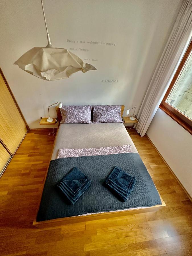 Central Apartment With Balcony Budapest Eksteriør bilde